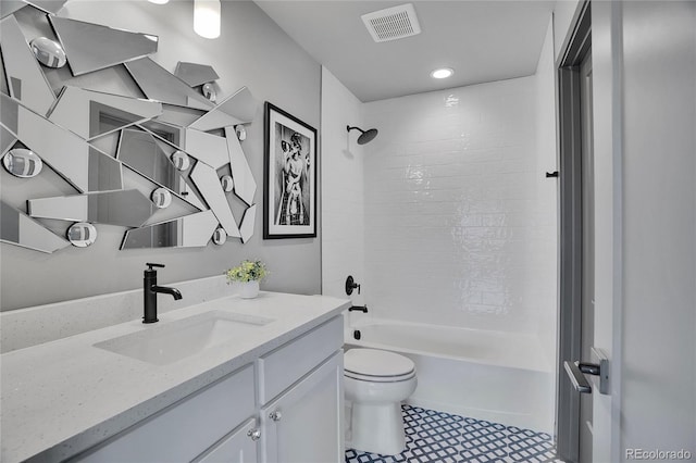 21345 E 59th Dr, Aurora, CO 80019 - full bathroom with vanity, tub / shower combination, and recessed lighting