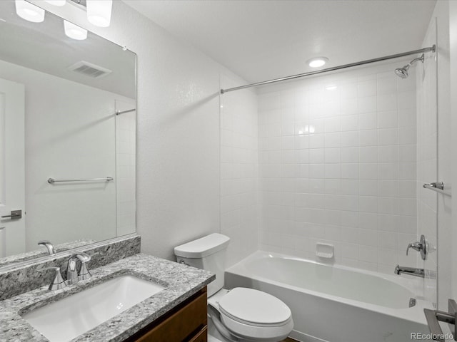 17843 W 93rd Pl, Arvada, CO 80007 - full bathroom with vanity and bathing tub / shower combination