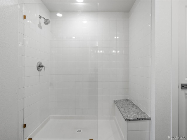 17843 W 93rd Pl, Arvada, CO 80007 - bathroom with a tile shower