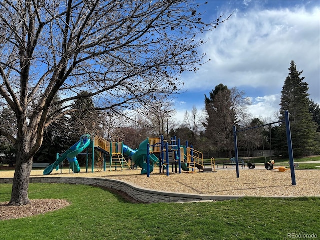 3765 S Depew St, Denver, CO 80235 - communal playground with a yard