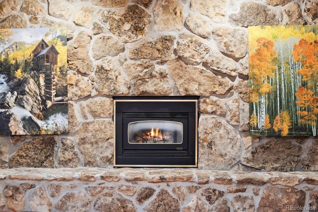 1998 S Harlan Ct, Lakewood, CO 80227 - detailed view of a fireplace