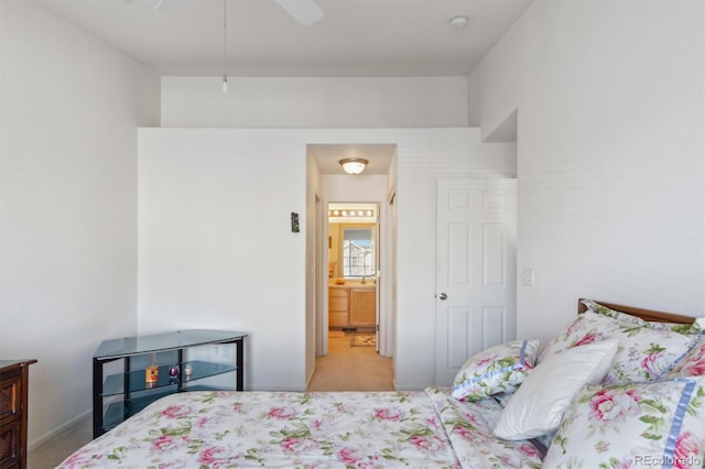 bedroom with ceiling fan