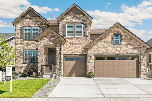 view of front facade featuring a garage