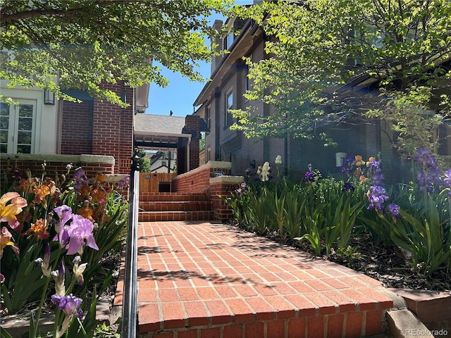 724 N Franklin St, Denver, CO 80218 - view of patio