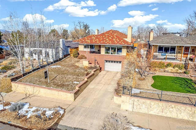 view of front facade featuring a garage