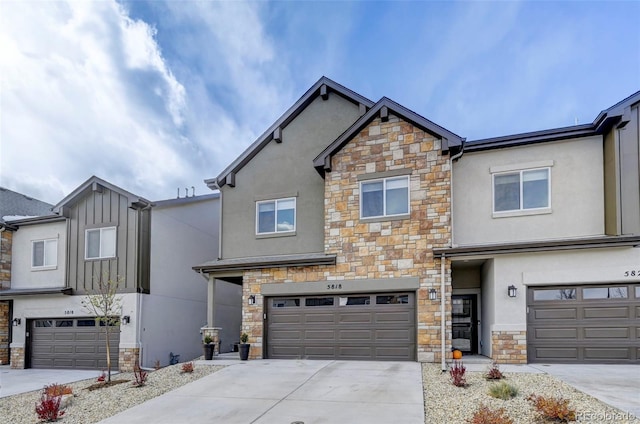 view of front of home featuring a garage