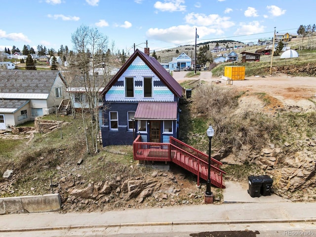 view of front of property