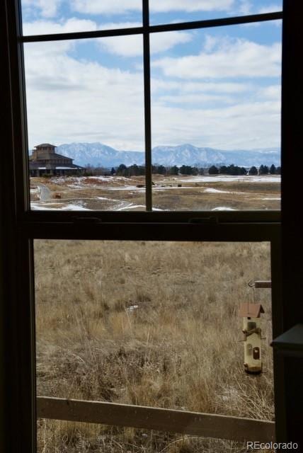 water view with a mountain view