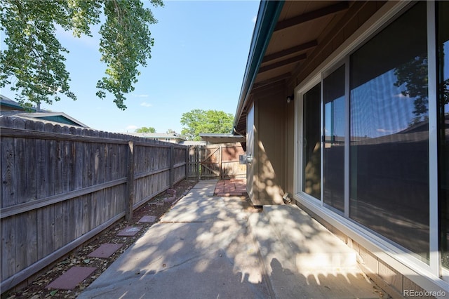 8713 E Roundtree Ave, Greenwood Village, CO 80111 - view of patio