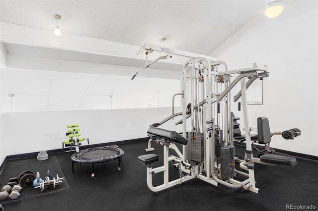 workout area with baseboards