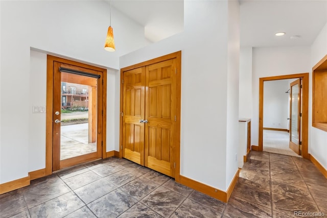 475 Vail Cir, Dillon, CO 80435 - foyer featuring baseboards