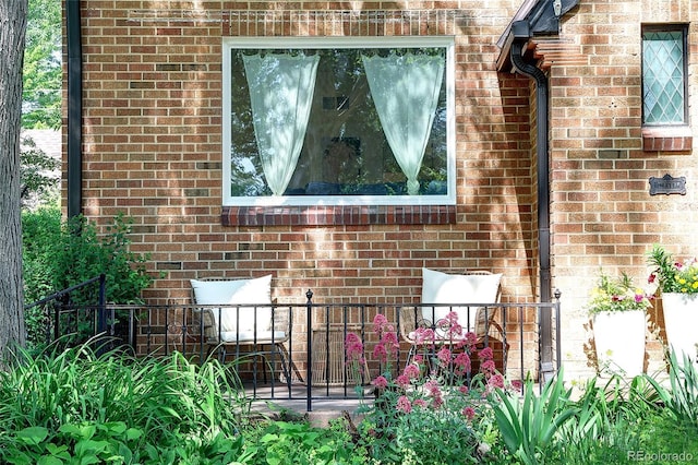 1661 Oneida St, Denver, CO 80220 - exterior view of brick siding