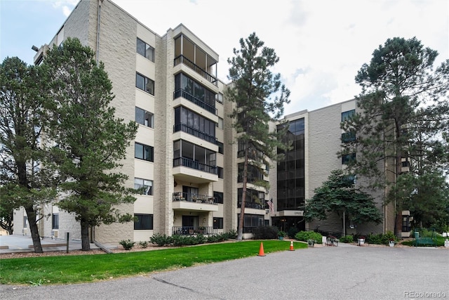 13902 E Marina Dr Unit 303, Aurora, CO 80014 - view of apartment building / complex