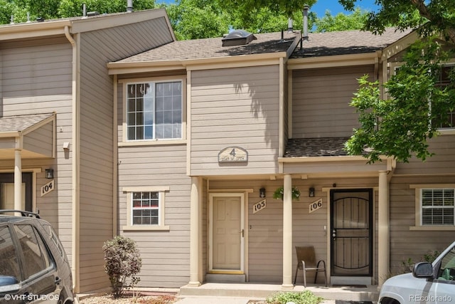 view of front of home