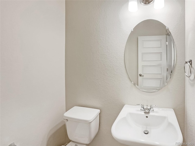 11267 Central Ct, Broomfield, CO 80021 - bathroom featuring a sink and toilet