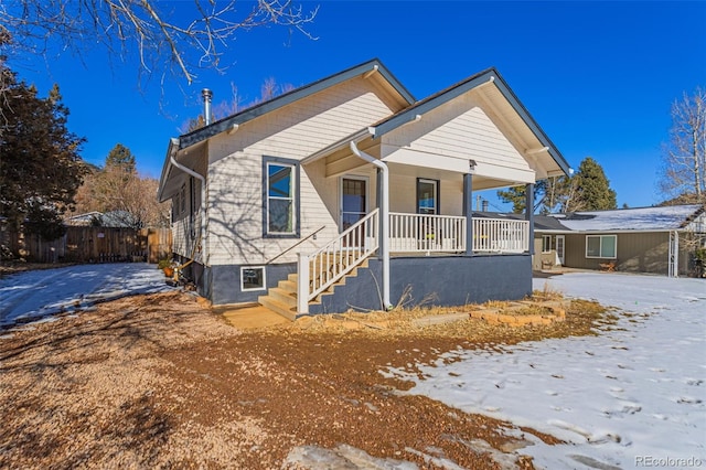 view of front of property featuring a porch