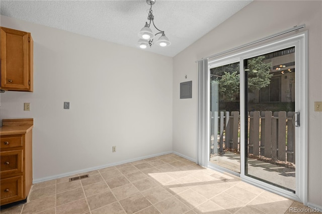 4521 Castlepoint Dr, Colorado Springs, CO 80917 - photo 9