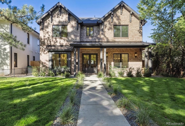 view of front of house featuring a front yard