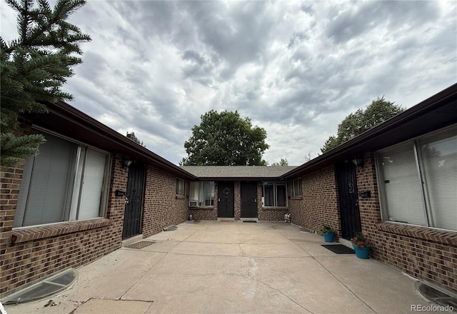 28 Lima St, Aurora, CO 80010 - photo 2