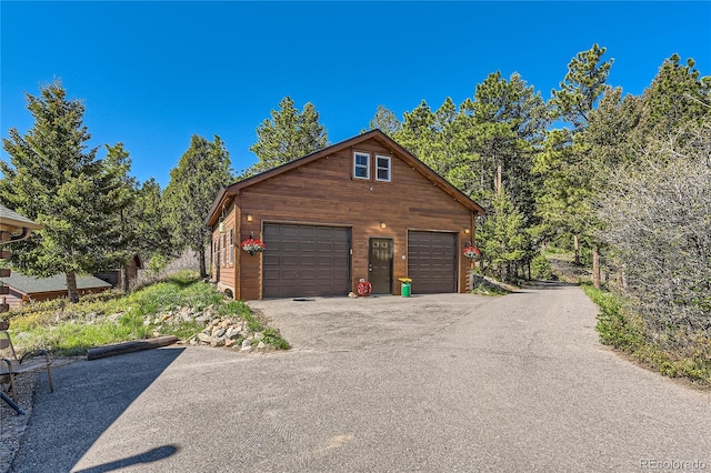 10450 Hondah Dr, Littleton, CO 80127 - view of detached garage