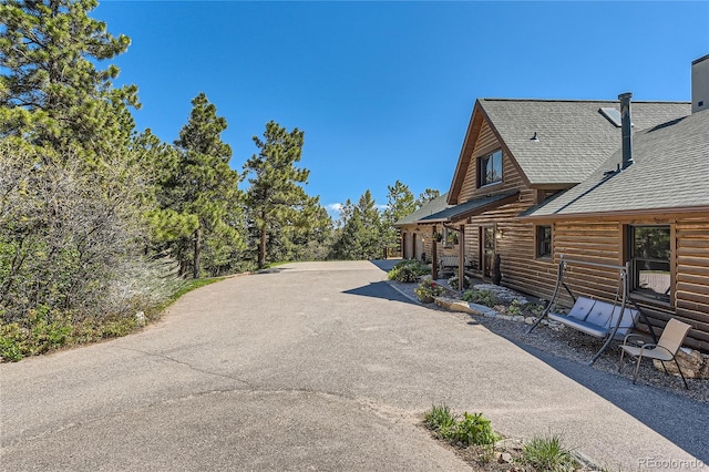 10450 Hondah Dr, Littleton, CO 80127 - view of asphalt driveway