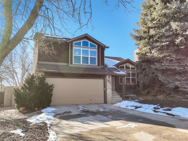 view of front facade featuring a garage