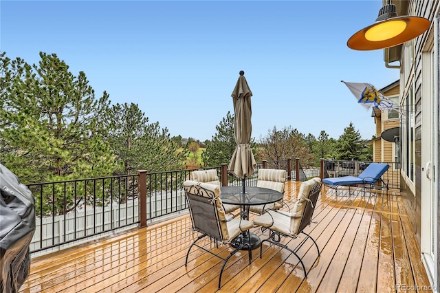 527 Stonemont Dr, Castle Pines, CO 80108 - deck with outdoor dining area