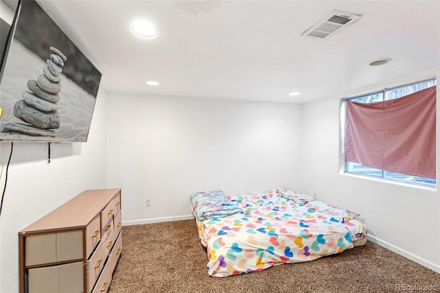 carpeted bedroom with recessed lighting and baseboards