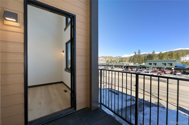 balcony featuring a mountain view