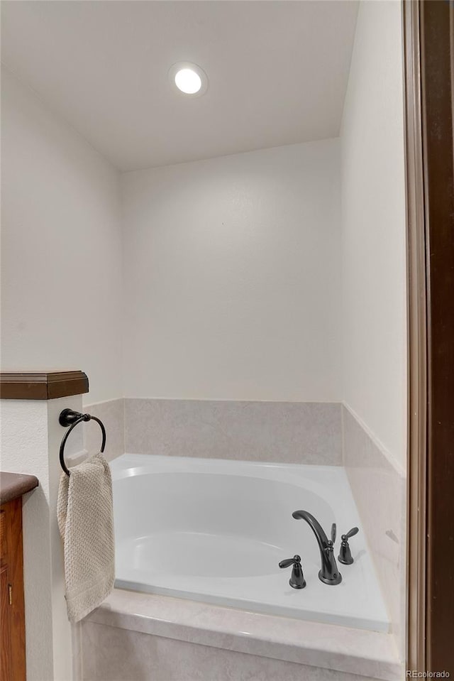 2972 W Long Dr Unit C, Littleton, CO 80120 - full bathroom featuring a garden tub and vanity