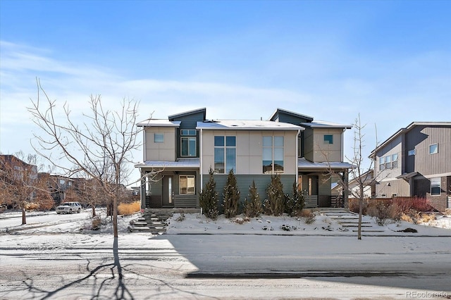 view of front of home with covered porch