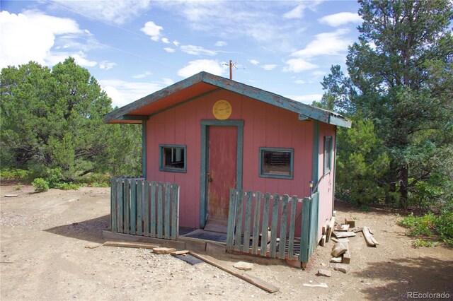 view of outdoor structure