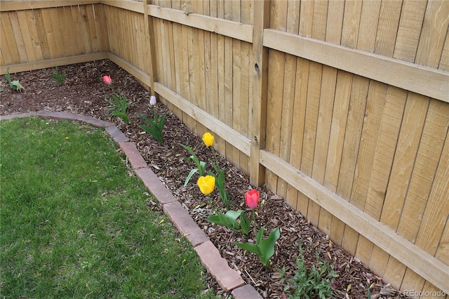 exterior details featuring fence