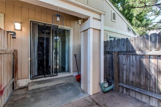 view of entrance to property