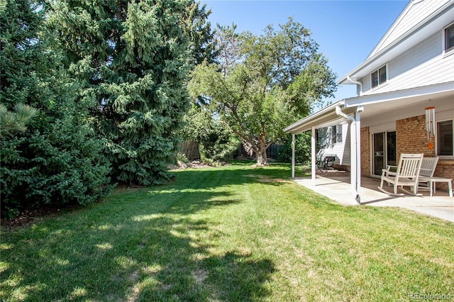 6584 S Clermont Ct, Centennial, CO 80121 - view of yard featuring a patio