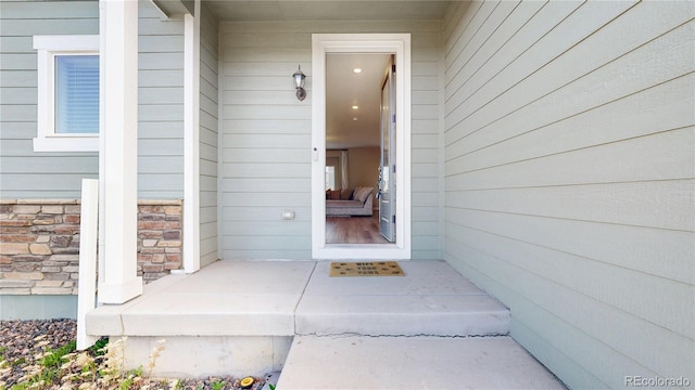 view of property entrance