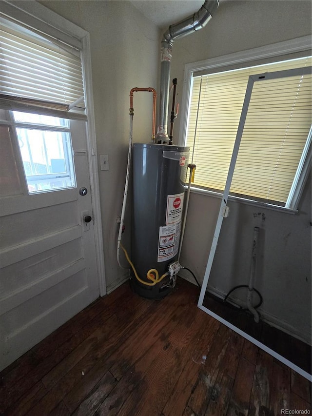 1717 Oswego St, Aurora, CO 80010 - utilities featuring water heater