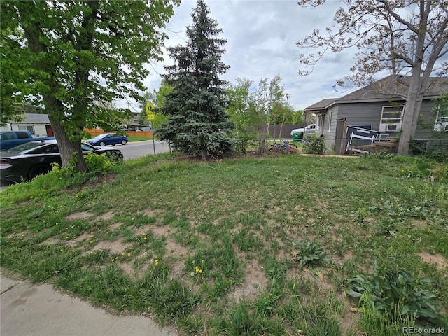1717 Oswego St, Aurora, CO 80010 - view of yard