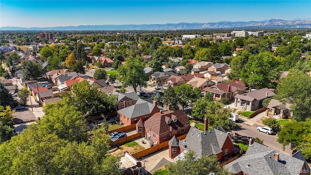 bird's eye view featuring a mountain view