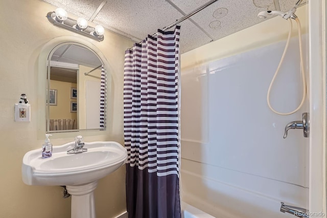 6311 Xavier St, Arvada, CO 80003 - bathroom with shower / bath combo