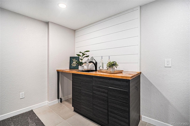 6032 Estes St, Arvada, CO 80004 - detailed view of a textured wall and recessed lighting