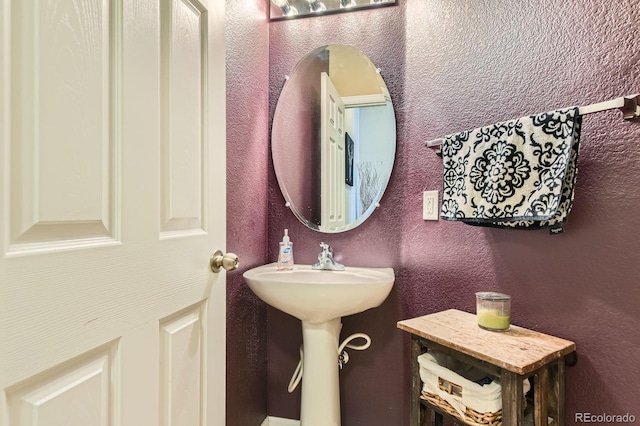 9424 Ridgeline Blvd, Highlands Ranch, CO 80129 - view of bathroom