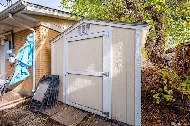 view of outbuilding