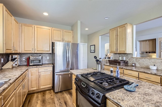 104 Noland Ct, Lyons, CO 80540 - photo 12