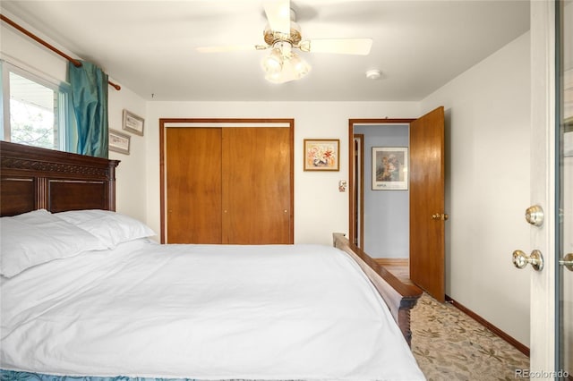 9045 W Ithaca Pl, Denver, CO 80235 - bedroom featuring a closet, ceiling fan, and baseboards