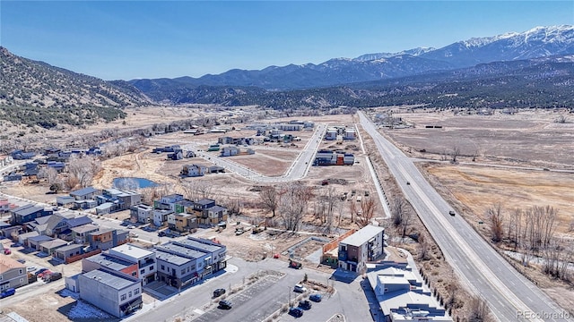 bird's eye view featuring a mountain view