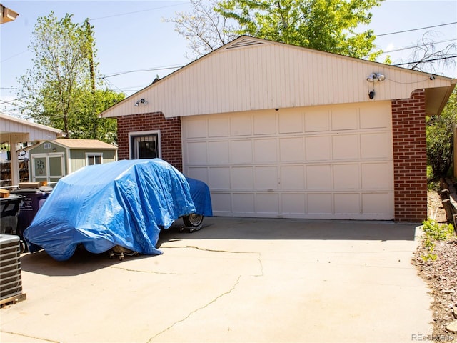 660 Wolff St, Denver, CO 80204 - view of detached garage