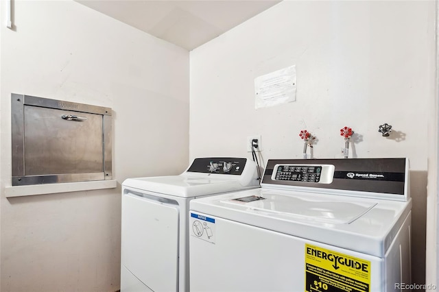 1255 N Ogden St Unit 305, Denver, CO 80218 - laundry area with separate washer and dryer