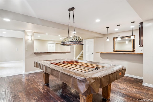 game room featuring baseboards, recessed lighting, billiards, and hardwood / wood-style flooring