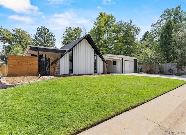 1380 S Dahlia St, Denver, CO 80222 - exterior space with fence